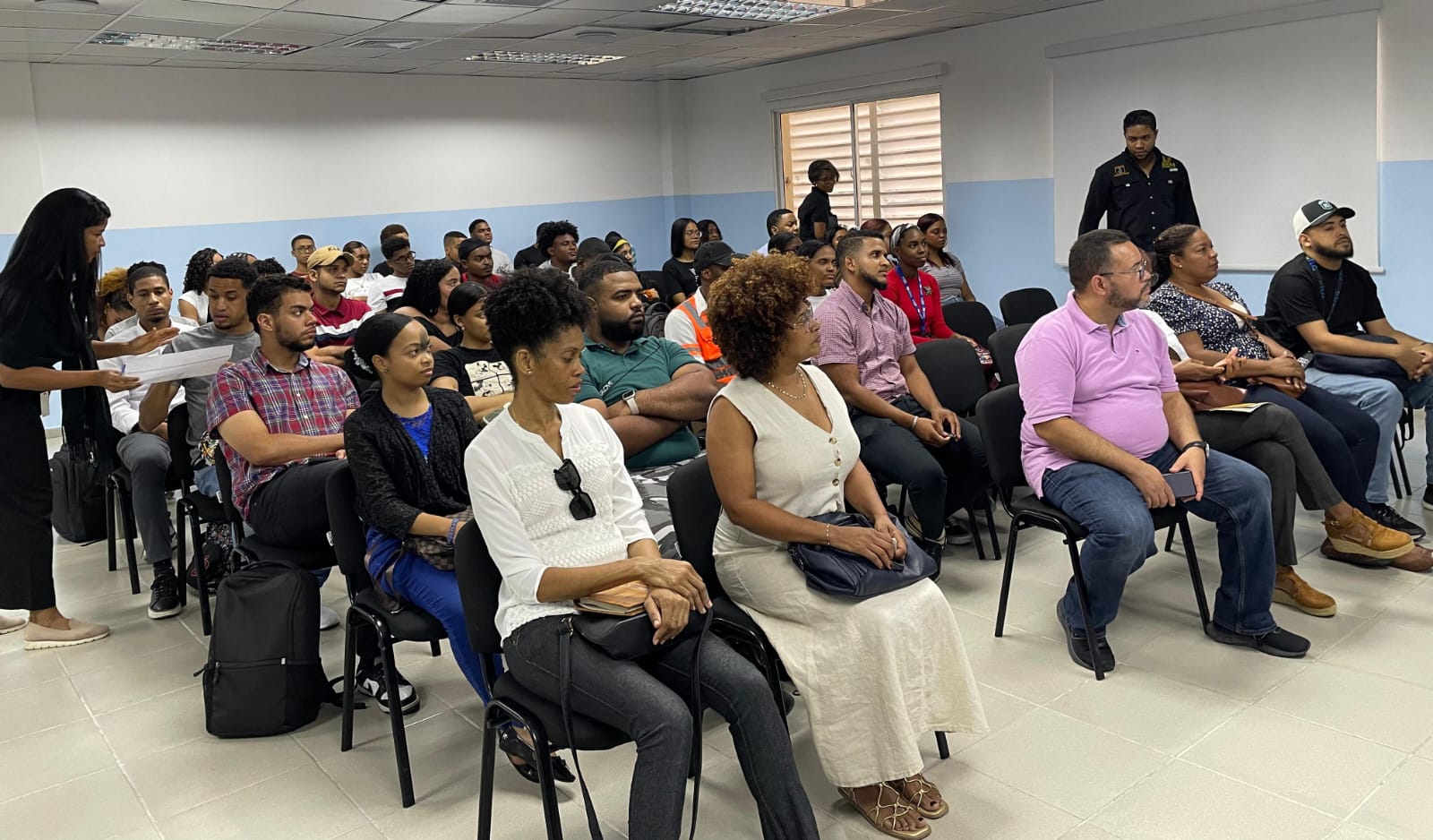 Promipyme presenta proyecto “Emprendelab2025” en Loyola de San Cristóbal